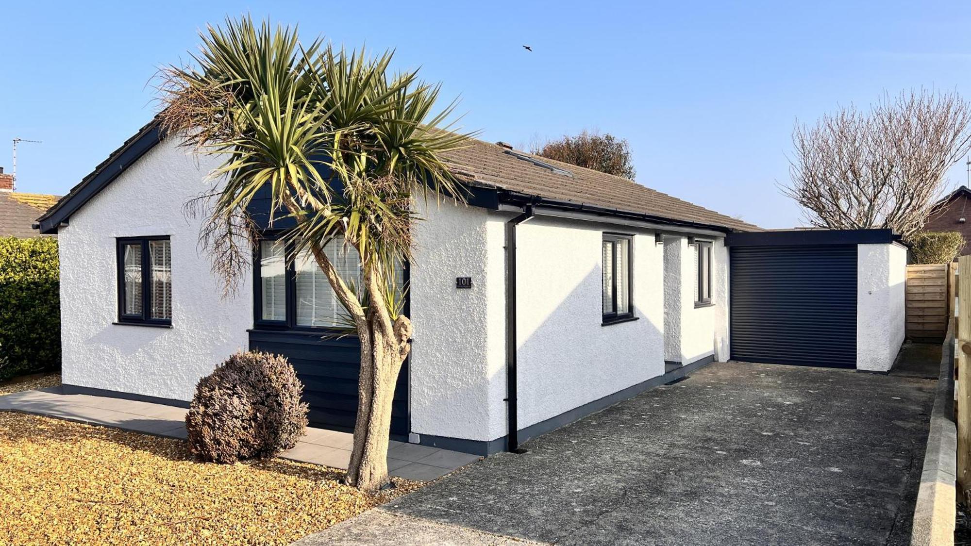 Luxurious Modern 2 Bedroom Bungalow Private Garden Holyhead Exterior foto