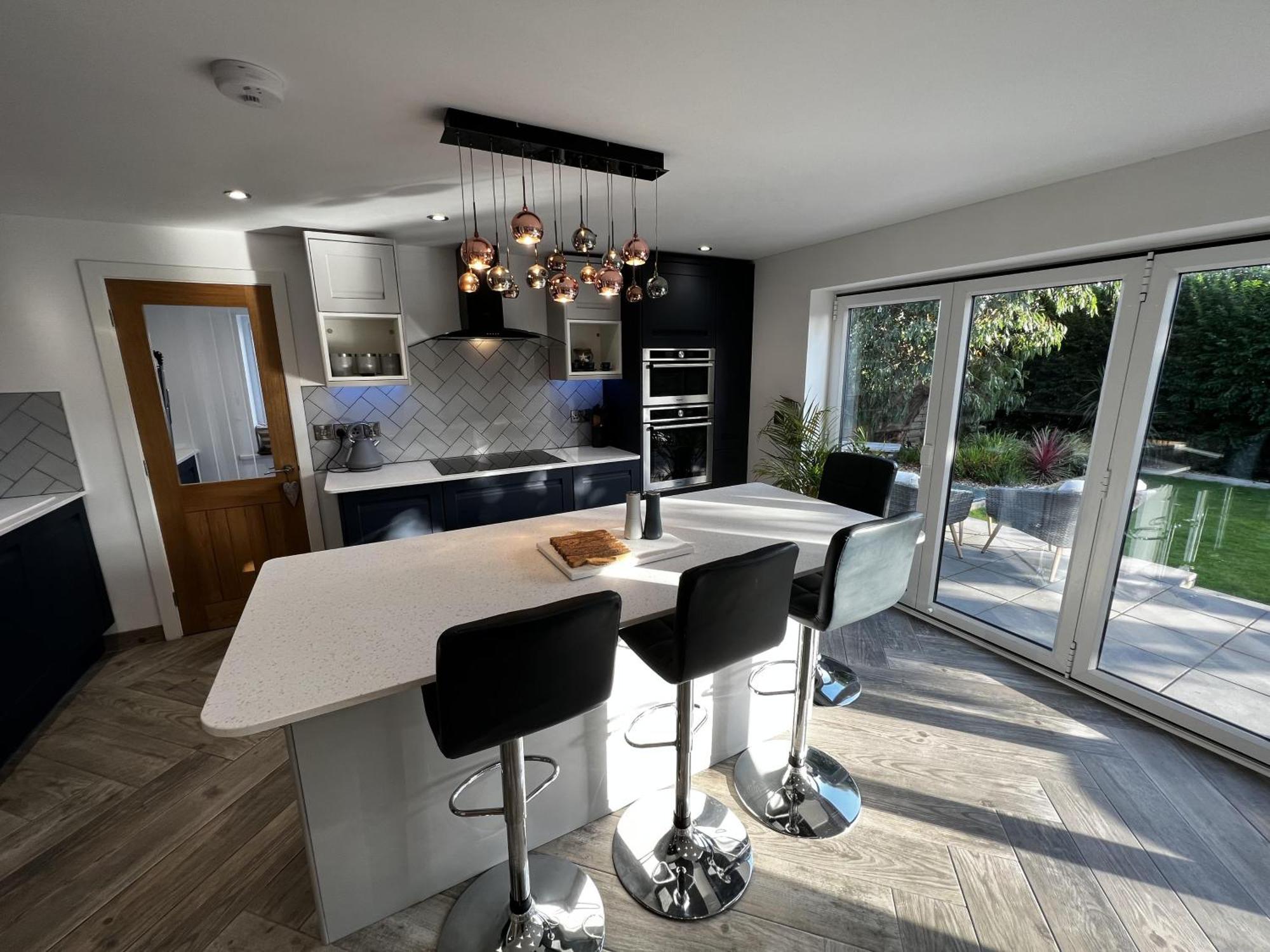 Luxurious Modern 2 Bedroom Bungalow Private Garden Holyhead Exterior foto