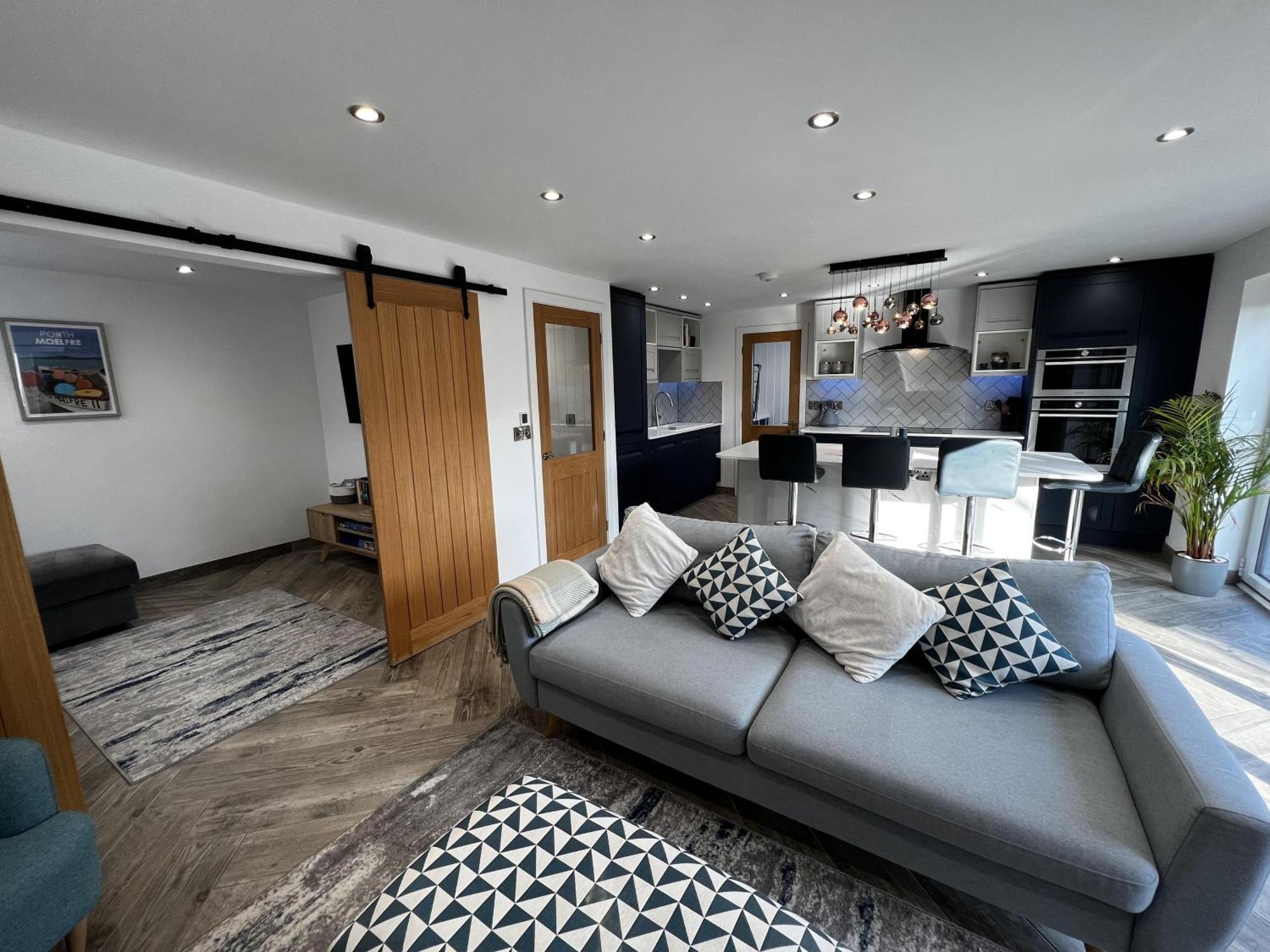 Luxurious Modern 2 Bedroom Bungalow Private Garden Holyhead Exterior foto