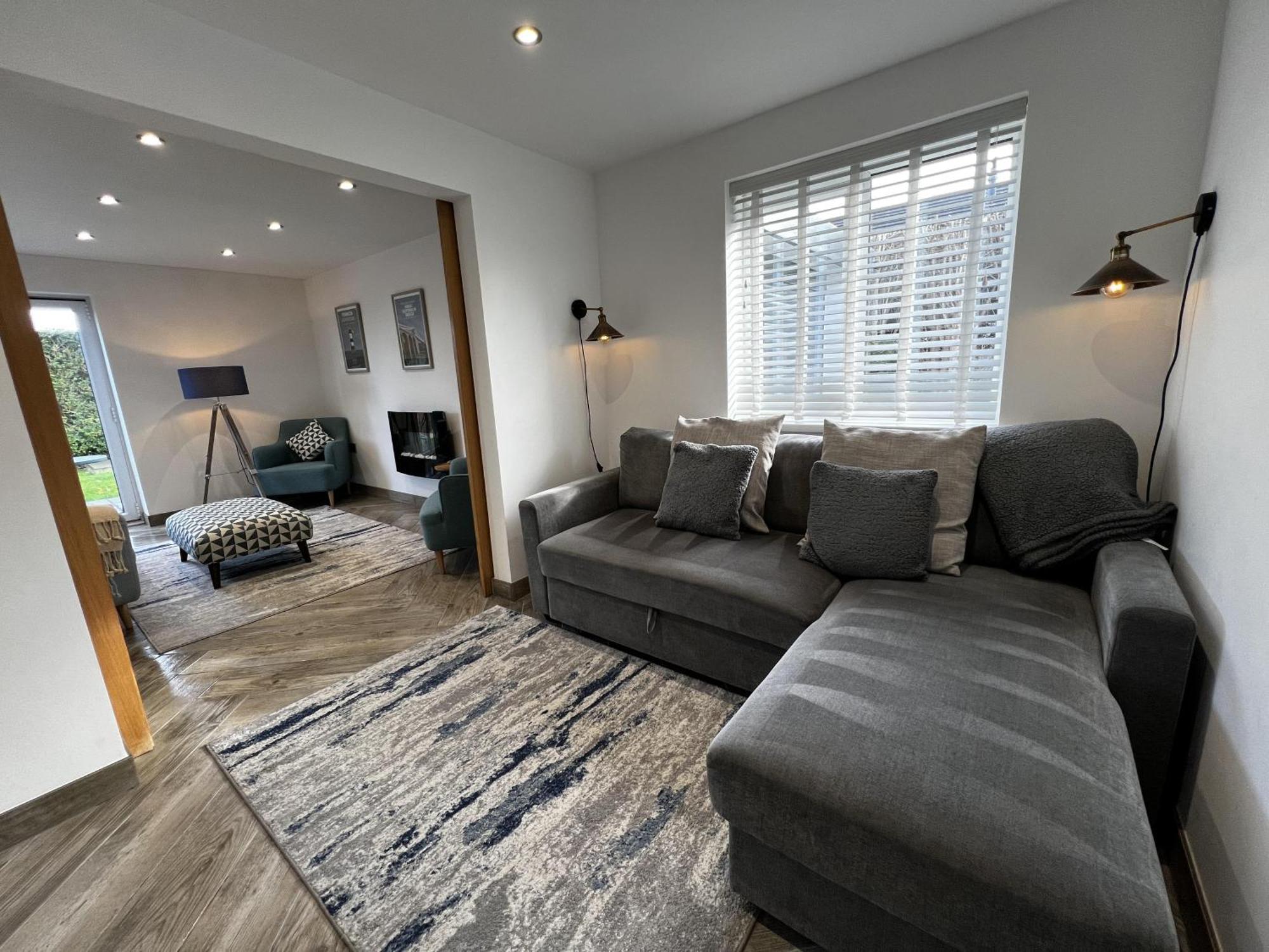 Luxurious Modern 2 Bedroom Bungalow Private Garden Holyhead Exterior foto